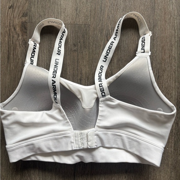 Under Armour White Sports Bra with Adjustable Straps - Picture 3 of 3